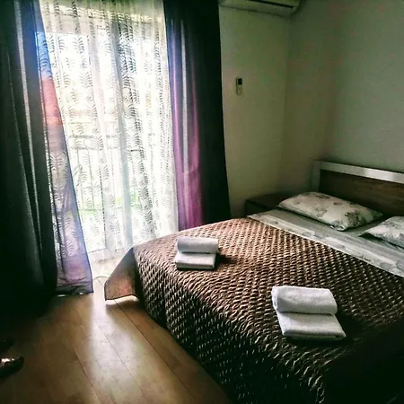 Guest house Five