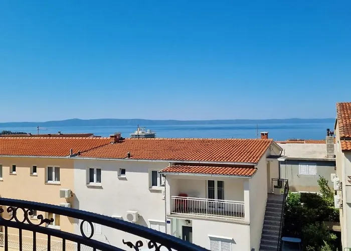 Five Gostinjska kuća 3*