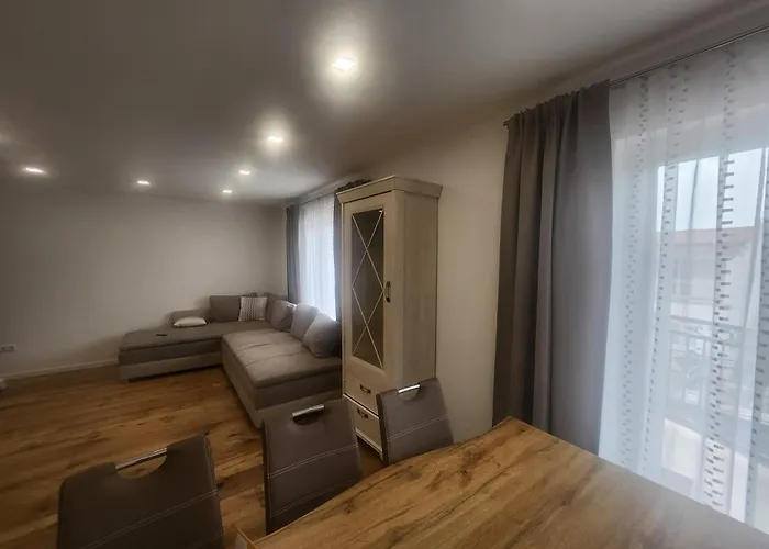 Gostinjska kuća Five